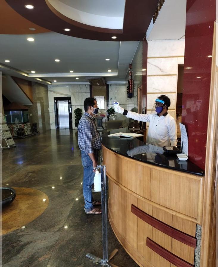Hotel Sharada International Udupi Exterior foto