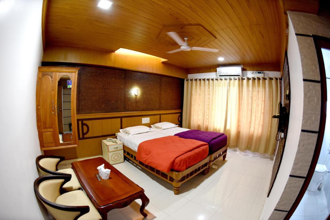 Hotel Sharada International Udupi Exterior foto
