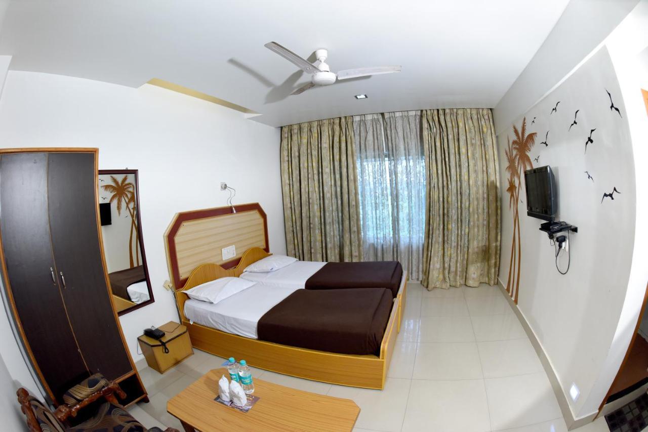 Hotel Sharada International Udupi Exterior foto