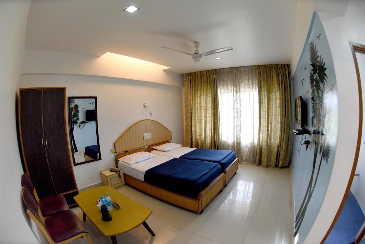 Hotel Sharada International Udupi Exterior foto
