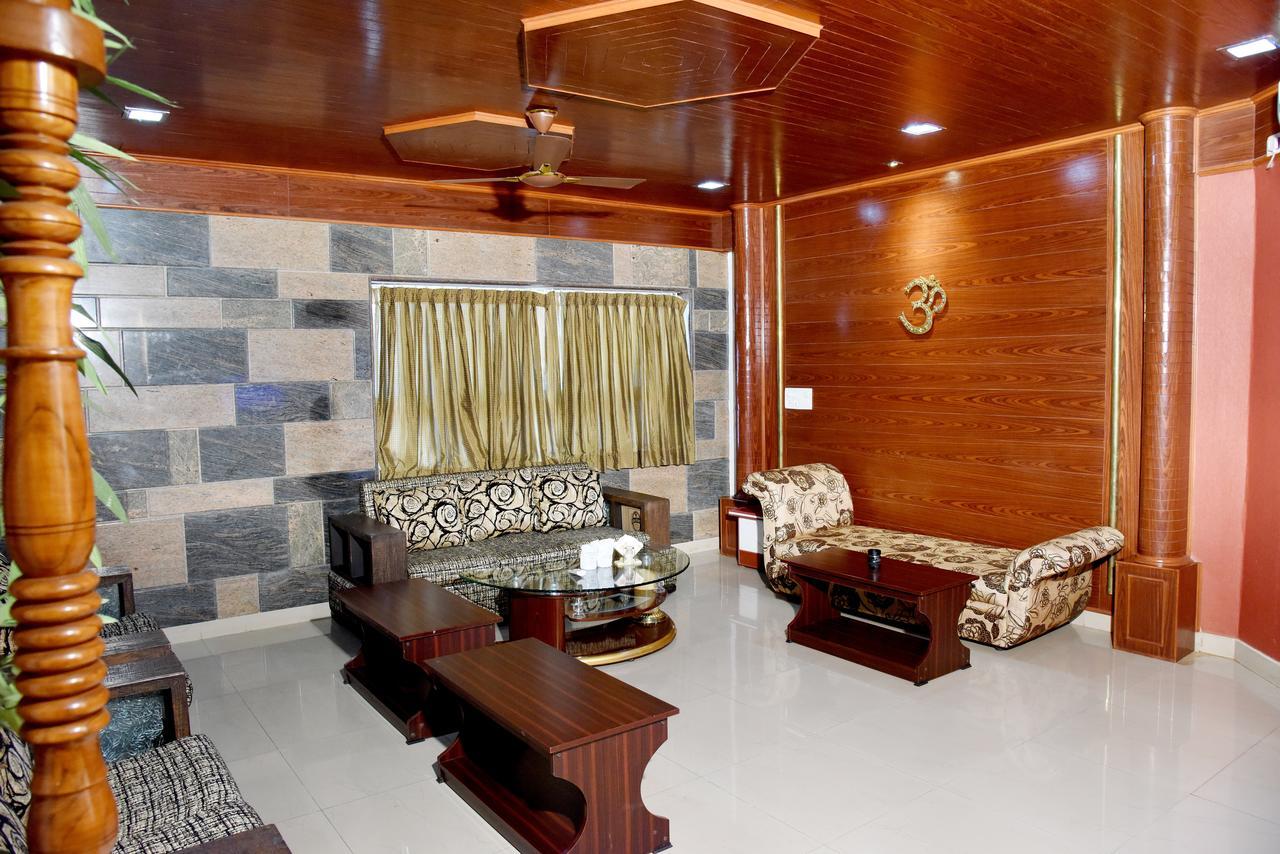 Hotel Sharada International Udupi Exterior foto